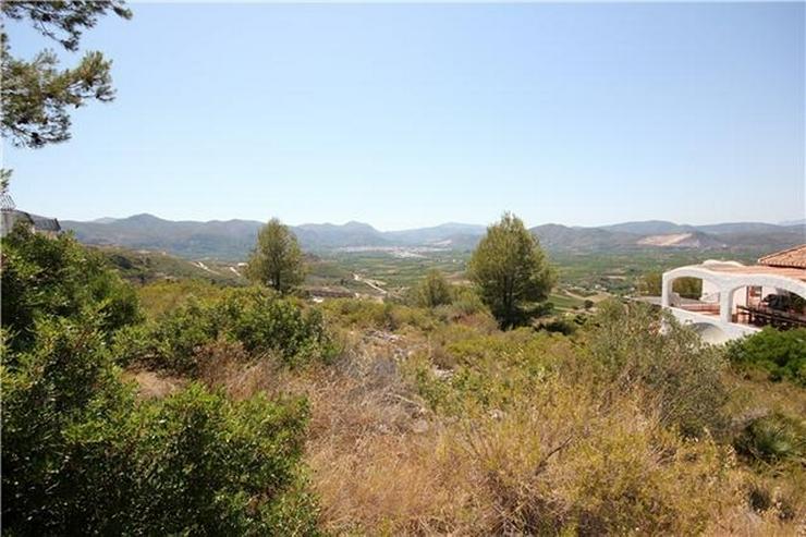 Großzügiges Baugrundstück in sonniger Lage mit Panoramablick auf Monte Pego - Grundstück kaufen - Bild 3