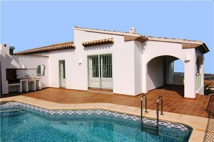 Villa auf dem Monte Pego mit großem Grundstück und herrlichem Panoramablick auf Meer und...