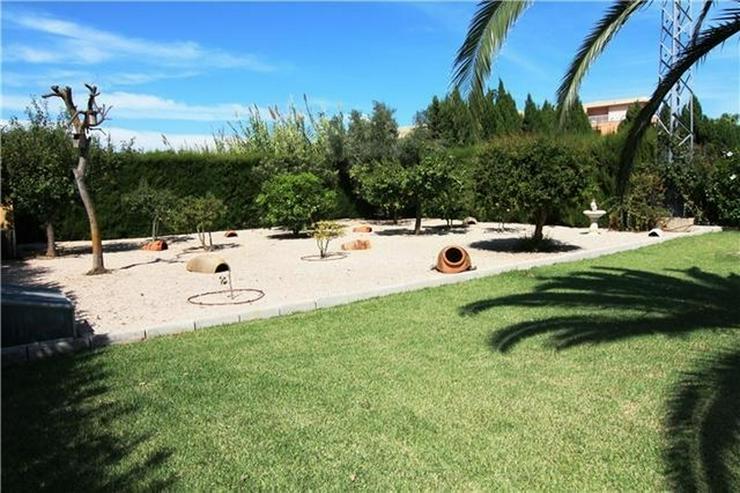 Bild 8: Schöne Villa mit großem Grundstück in Denia- Las Marinas nur 200 Meter zum Meer