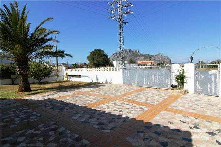 Villa mit 3 SZ und großem Grundstück nur ein paar Minuten zu Fuß von Els Poblets. - Haus kaufen - Bild 9