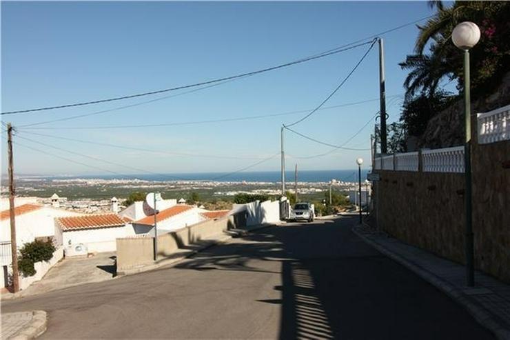 Gepflegte Villa in ruhiger und sonniger Lage mit fantastischer Aussicht auf das Meer - Haus kaufen - Bild 10