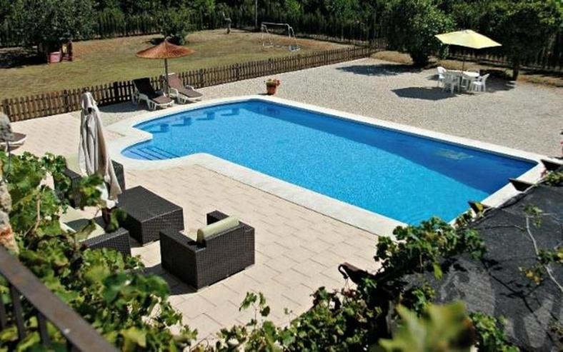 Bild 4: Stilechte 4 Schlafzimmer Villa mit Pool und großem Grundstück inmitten der Orangenplanta...