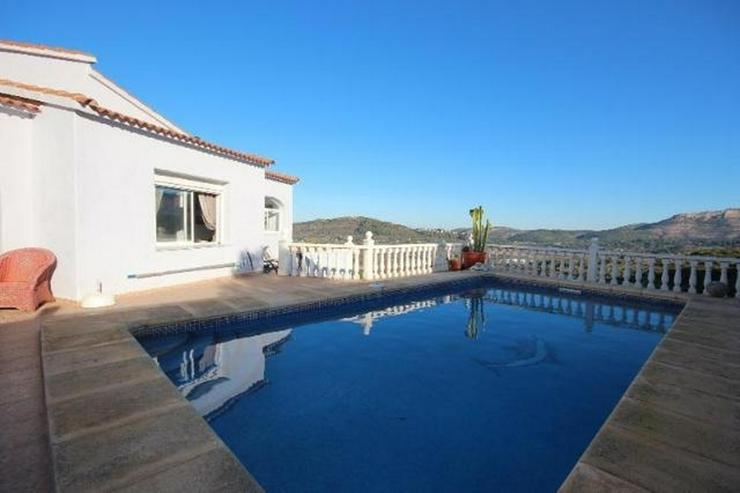 Bild 3: Geräumige 5 Schlafzimmervilla mit Pool in schöner Aussichtslage in Monte Pedreguer