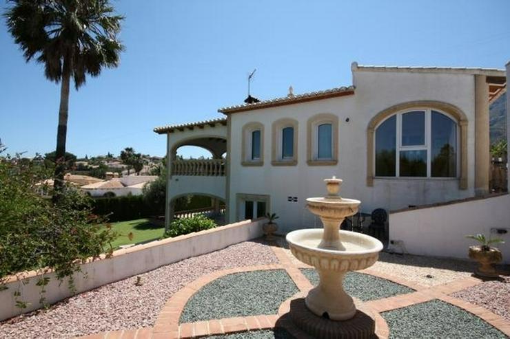 Bild 5: Grosszügige, stadtnahe Villa mit 4 Schlafzimmern und Pool in Denia