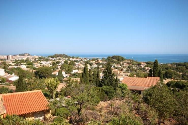 Bild 10: Stadtnahe Luxusvilla mit atemberaubender Aussicht auf das Meer, den Hafen und die Burg von...