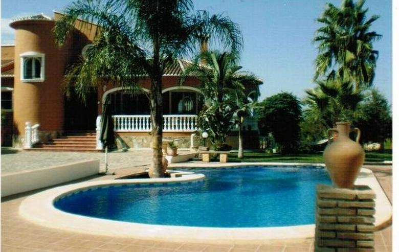 Bild 1: Villa in Denia