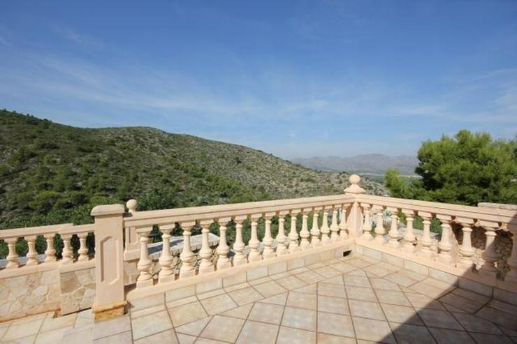 Bild 2: Eine Villa wie eine Burg mit schöner Meer und Panoramaaussicht