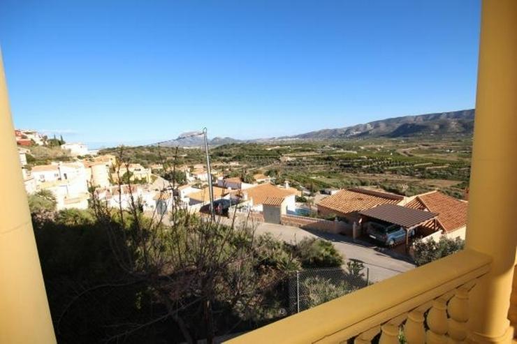 Bild 3: Gepflegte Villa mit 2 Schlafzimmern und atemberaubenden Panoramablick in Sanet y Negrals