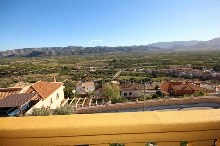 Bild 2: Gepflegte Villa mit 2 Schlafzimmern und atemberaubenden Panoramablick in Sanet y Negrals