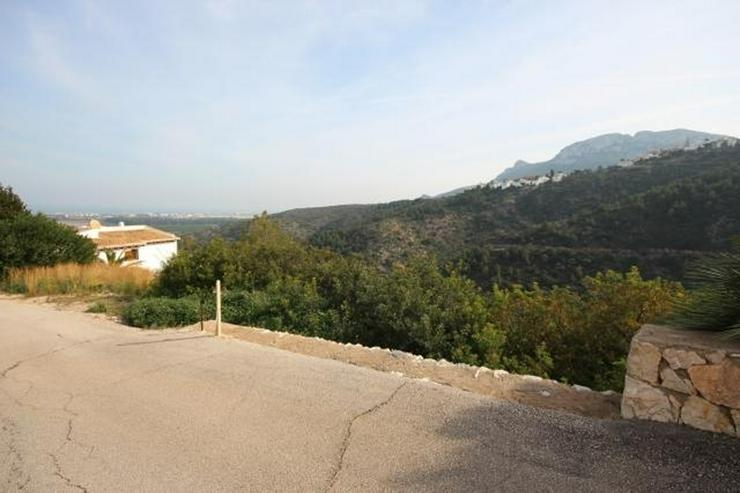 Bild 6: Bebaubares Südwest gerichtetes Grundstück in Monte Pego mit schönem Meer und Bergblick.