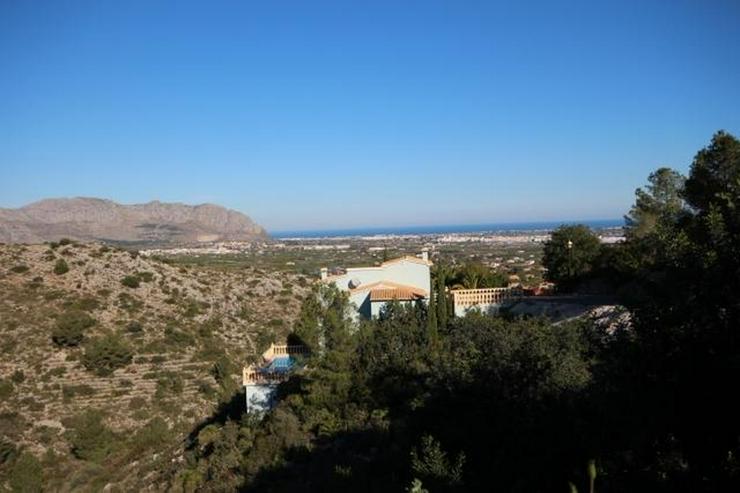 Bild 2: Villa mit 4 Schlafzimmer mit herrlicher Meersicht am Monte Solana bei Pedreguer.