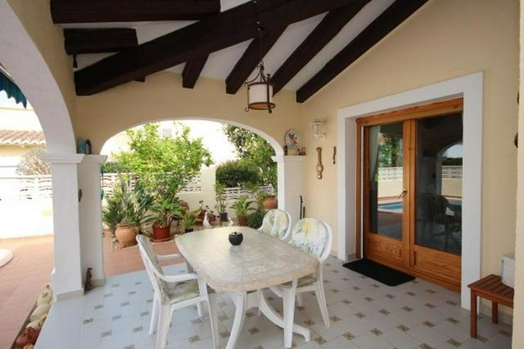 Luxus Villa in Els Poblets mit Gas-Zentralheizung, großzügige Zimmer, großes Wohn-und E... - Haus kaufen - Bild 2
