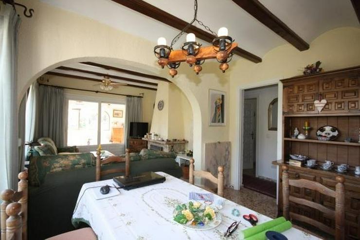 Bild 11: Sonnenverwöhnte, 4 Schlafzimmer Villa mit Pool und Gästeapartment in Monte Pedreguer