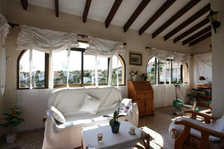 Sonnenverwöhnte, 4 Schlafzimmer Villa mit Pool und Gästeapartment in Monte Pedreguer - Haus kaufen - Bild 5