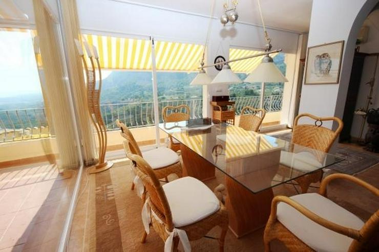 Bild 11: Hochwertig ausgestattete Villa mit herrlicher Aussicht auf das Meer und in die Berge, Saun...