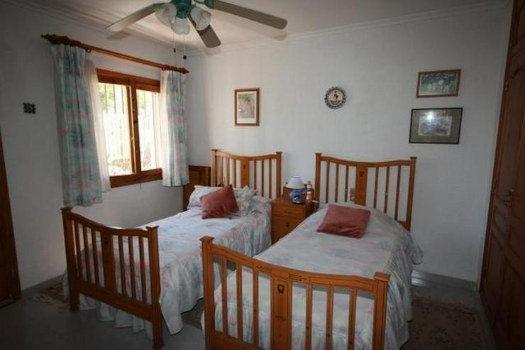 Bild 14: Hübsche 2 Schlafzimmer Villa in stadtnaher und ruhiger Lage mit Garage