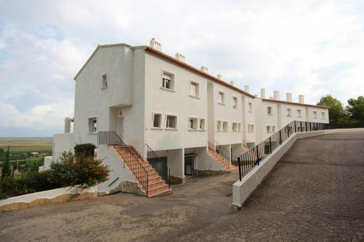 Bild 17: Modernes Apartment mit Panoramablick auf das Meer und eigenem Garten.