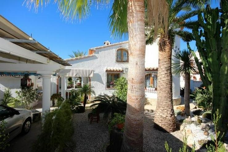 Bild 3: Meeresnahe Villa in Els Poblets, 6 Zimmer, Heizung, Kamin, Klima, Carport, Pool, BBQ