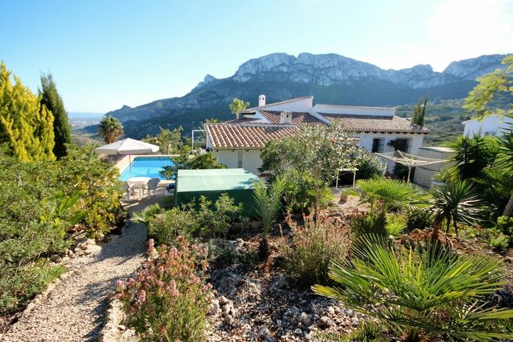 Bild 4: NEU ! Villa am Monte Pego, Meerblick, Bergblick, Panorama, Pool, Whirlpool, BBQ, 3 SZ , WZ...