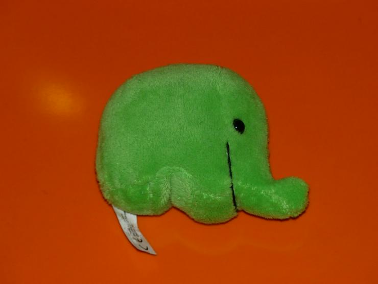 Bild 3: grüner Elefant