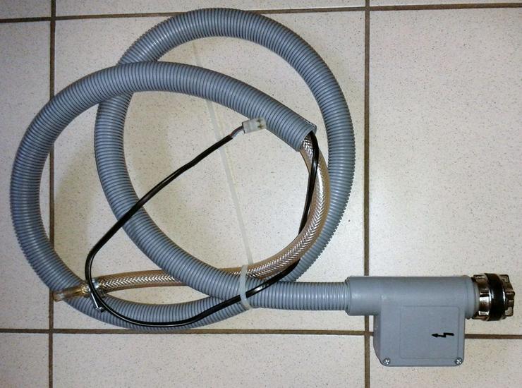 Wasserzulaufschlauch mit Magnetventil