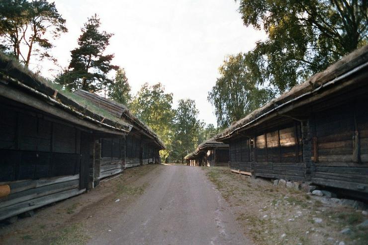 Bild 17: rotes holzhaus am see schweden bis 4-6 pers.