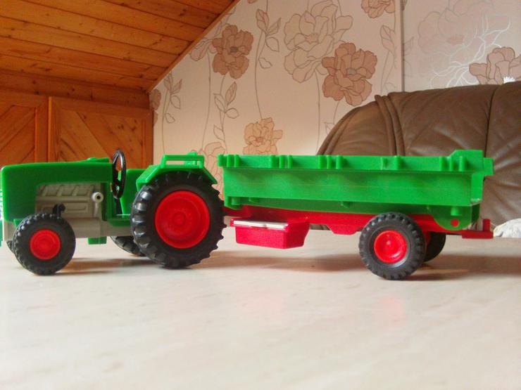 Bild 2: Playmobil-Traktor