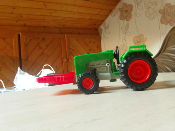 Bild 4: Playmobil-Traktor