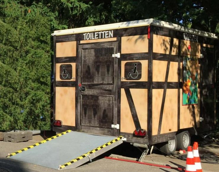 Toilettenwagen mit rollstuhlgerechtem Toilettenraum und separatem Kinderraum - Party, Events & Messen - Bild 6