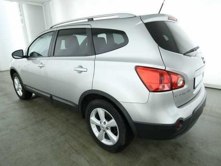 Bild 2: NISSAN Qashqai+2 1.5dCi acenta Klimaaut. Panorama Alu