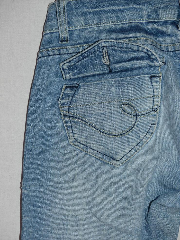 hellblaue Jeans - W26-W28 / 36-38 / S - Bild 2