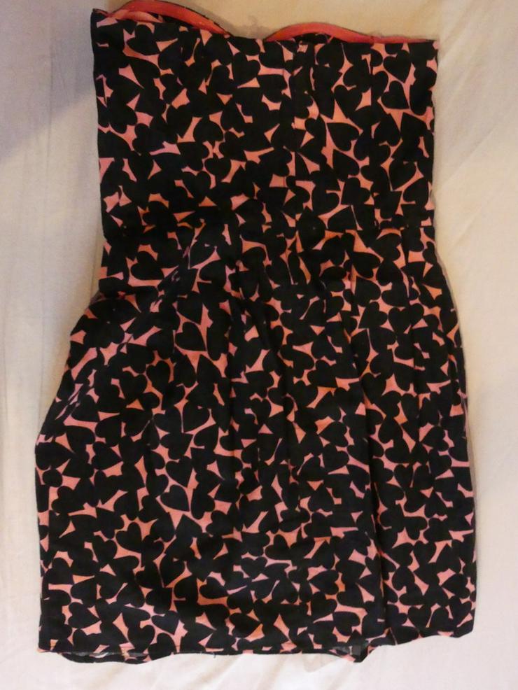 schwarz-pinkes Kleid mit Herzen, Größe XS - Größen 32-34 / XS - Bild 5