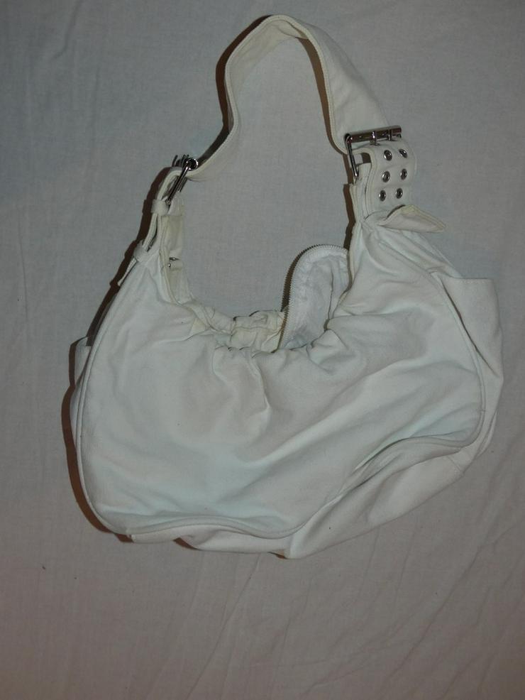 Bild 3: weiße Tasche