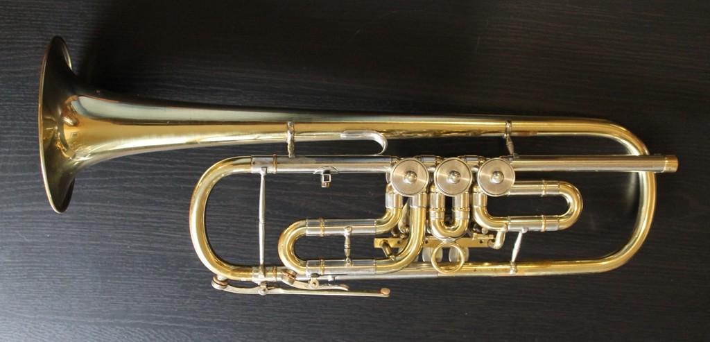 Deutsche B - Konzert - Trompete, 3 Drehventile - Blasinstrumente - Bild 14