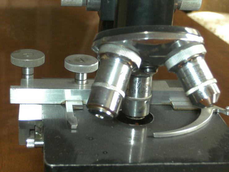 Bild 2: Mikroskop Ernst Leitz Wetzlar,