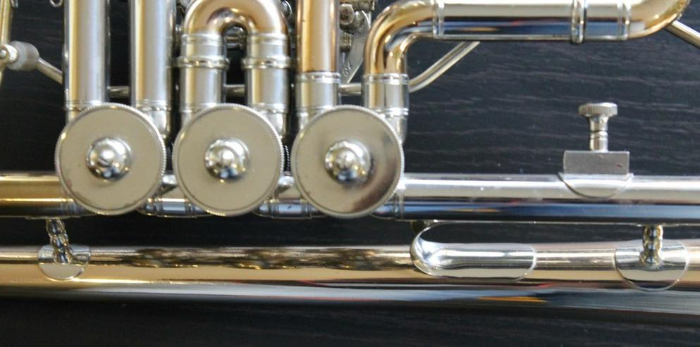 Kühnl & Hoyer Konzert - Trompete - Blasinstrumente - Bild 16