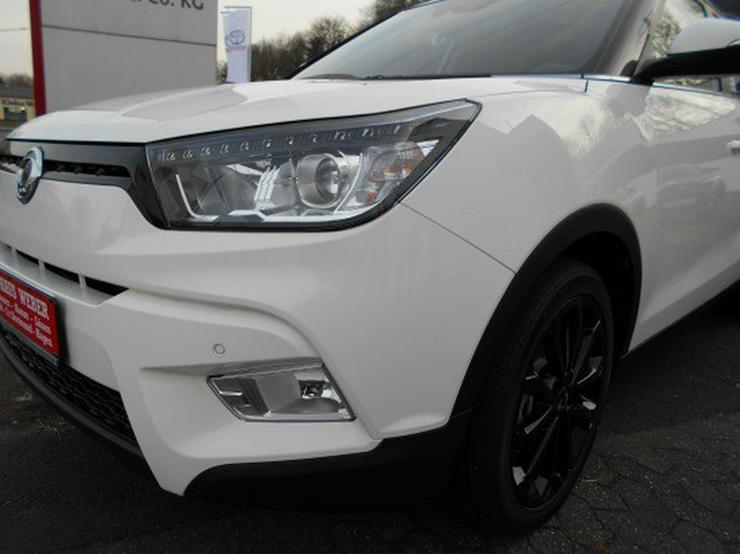 Bild 12: Ssangyong Tivoli  1.6 e-XGi Black&White Navi 