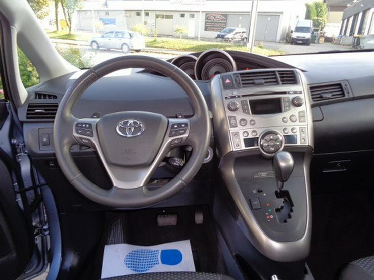 Toyota Verso 2.2l D-4D  Automatik Executive - Avensis Verso - Bild 9