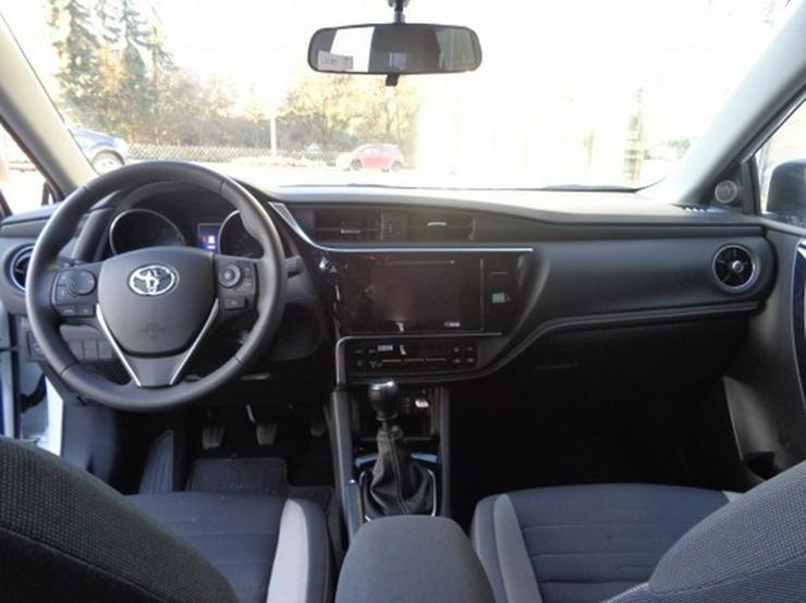 Bild 7: Toyota Auris 1.6 D-4D Design Edition Touring Sports Start/Stpp 