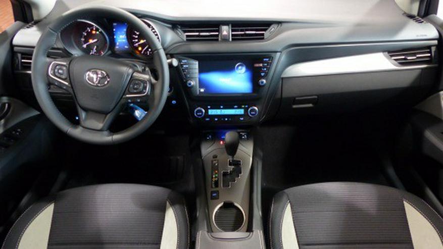 Toyota Avensis 1.8 VVT-i Touring Sports  Edition-S+ Automatik - Avensis - Bild 12
