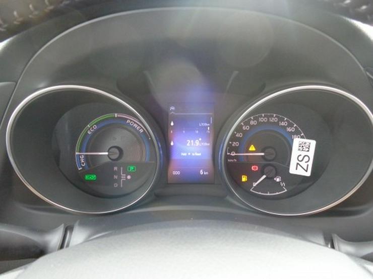 Bild 7: Toyota Auris TS 1.8 (Hybrid) Edition-S+  & NAVI 