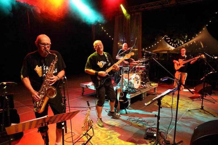 TOP Live Band Silvester 2018 / 2019 FREI!