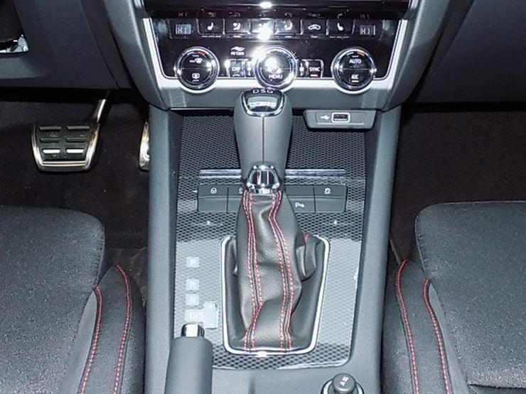 Bild 8: SKODA Octavia Combi RS 2,0 TSI DSG ACC Pano LED Alu18''