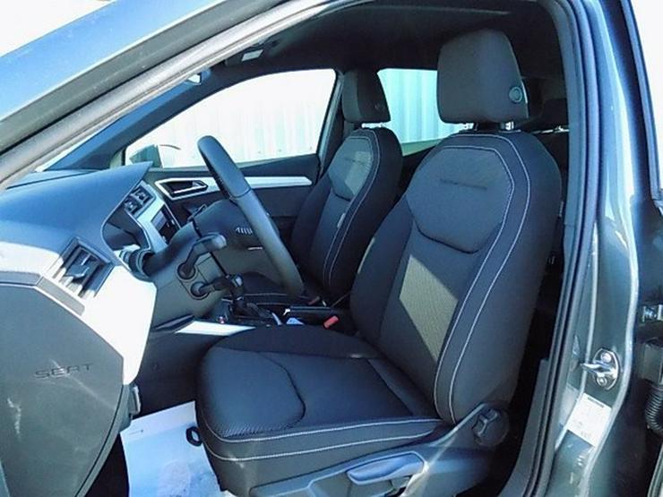 Bild 9: SEAT Arona 1,0 TSI Xcellence DSG ACC Einparkhilfe