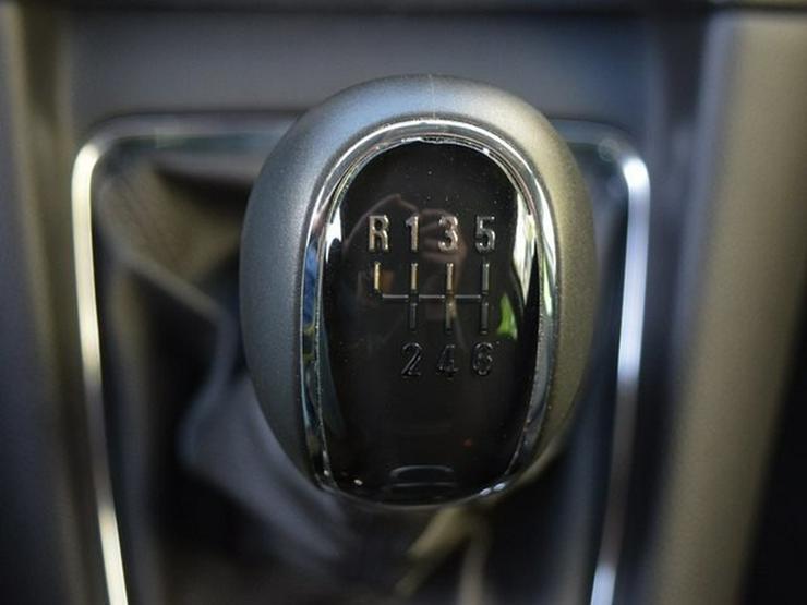 Bild 13: OPEL Zafira 1.4 T S&S Navi950/Cam Klimaauto. Alu17 Temp PDC OnStar NSW 7 Sitzer