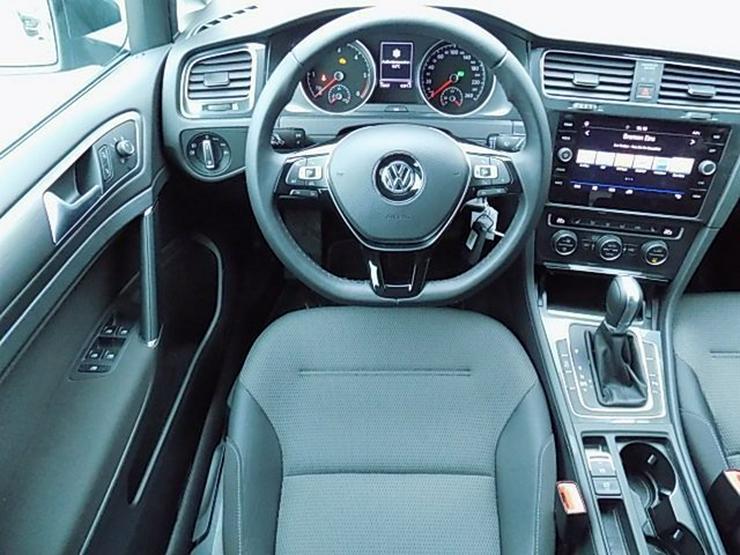 Bild 10: VW Golf 7 1,6 TDI Comfortline DSG Navi ACC-210