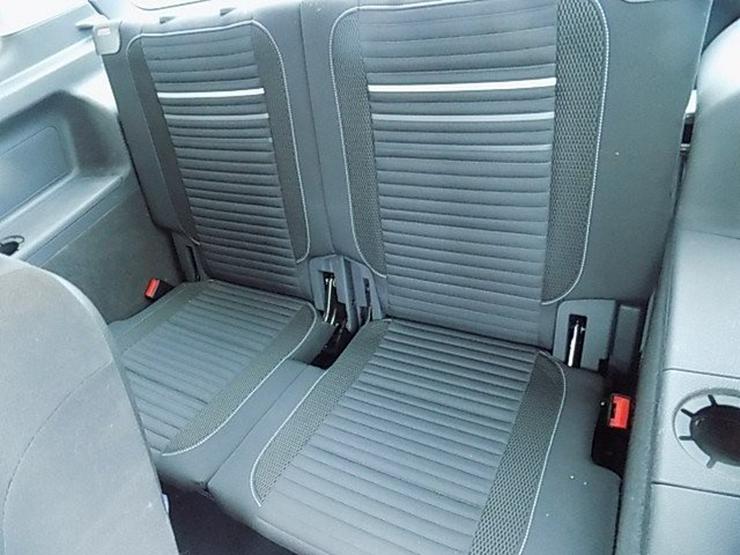 VW Touran 1,6 TDI Comfortline Cup Klima 7-Sitze AHK - Touran - Bild 11