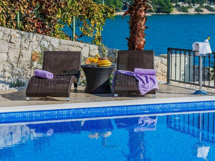 Bild 9: Kroatien - Haus mit Schwimmbad und Traum Meerblick in Marina bei Trogir