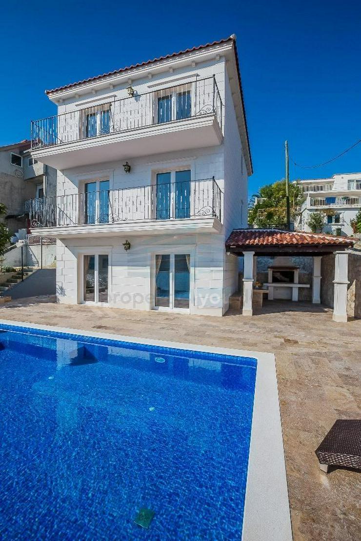 Bild 13: Kroatien - Haus mit Schwimmbad und Traum Meerblick in Marina bei Trogir