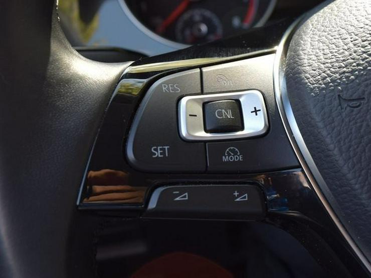Bild 16: VW Golf VII 1.0 TSI S&S 110 PS App Connect Klimaaut. Müd.erk. ALU16 Temp BC BT NSW